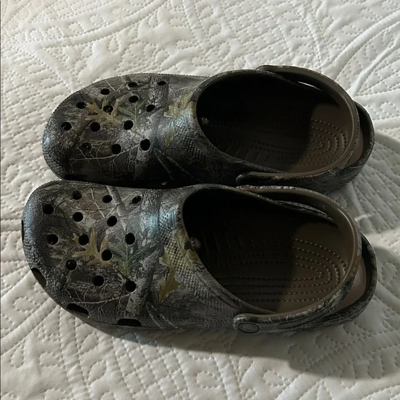 Men’s CROCS “real tree” camo size: 12 - Picture 5 of 7